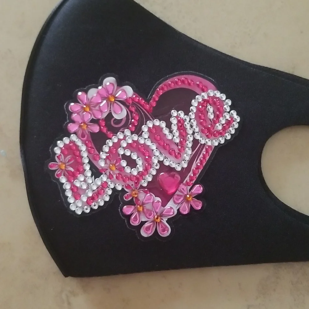 Love Jeweled Facemask nwot